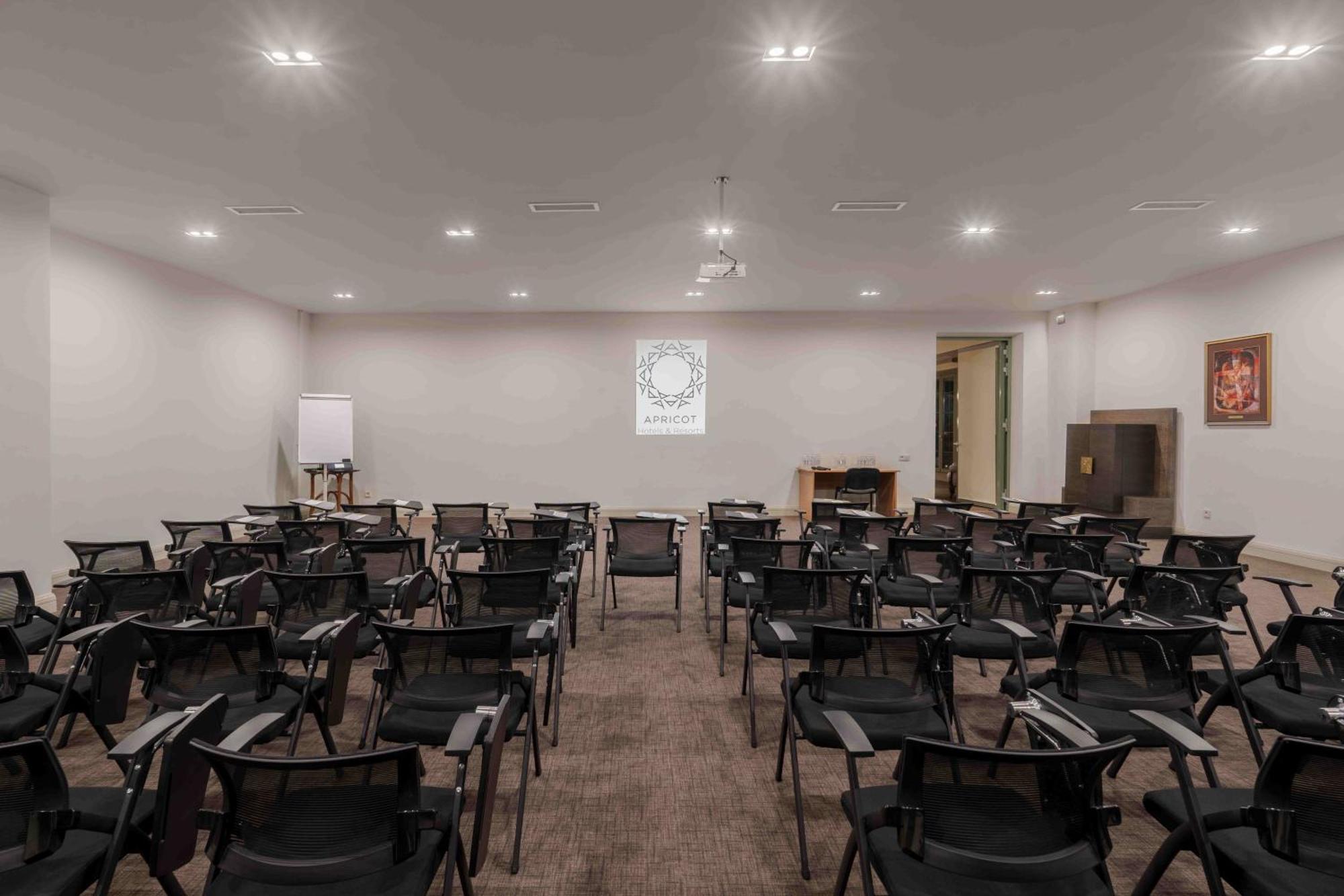 Grand Hotel Gyumri By Apricot Hotels Extérieur photo