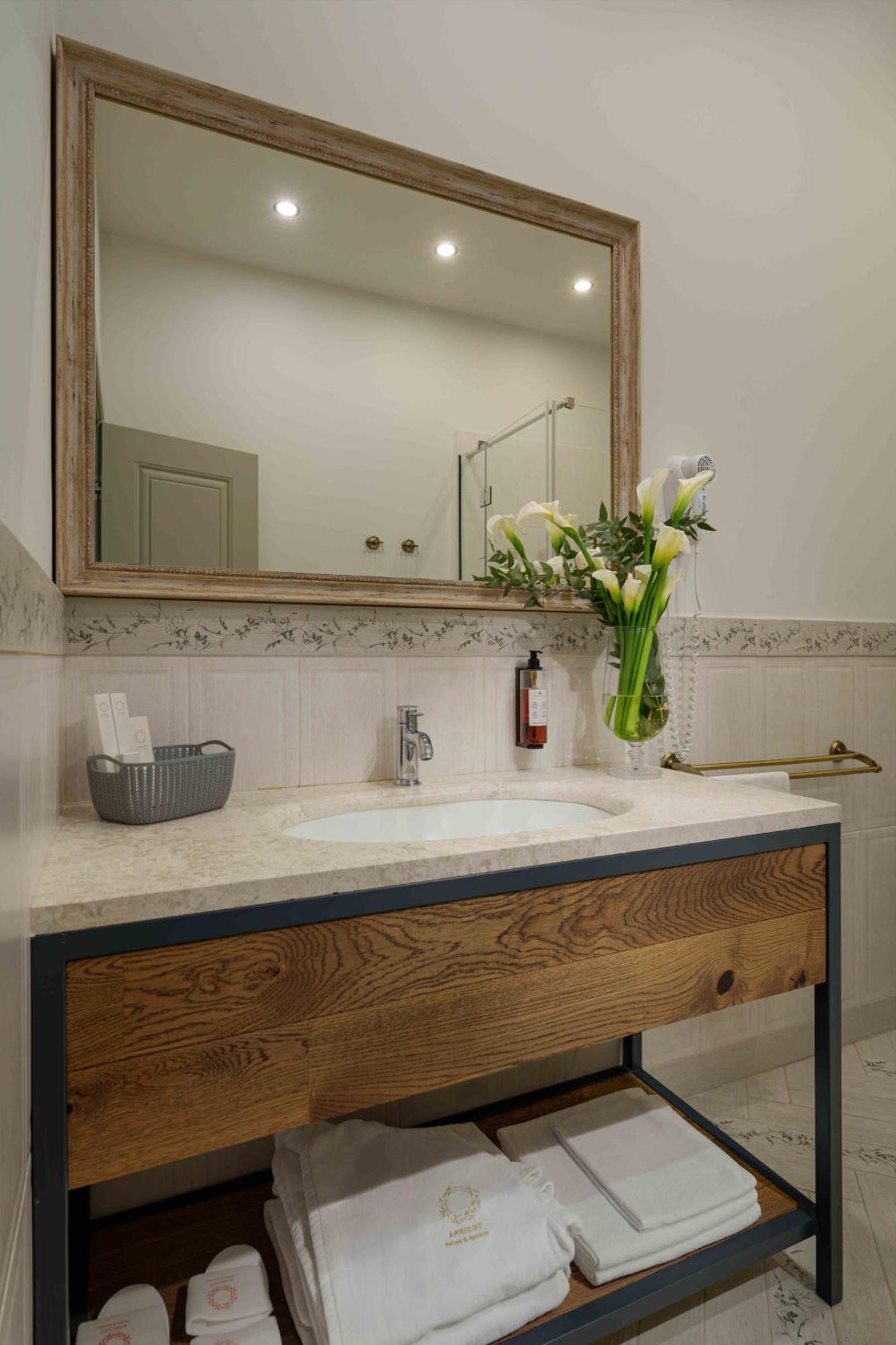 Grand Hotel Gyumri By Apricot Hotels Extérieur photo
