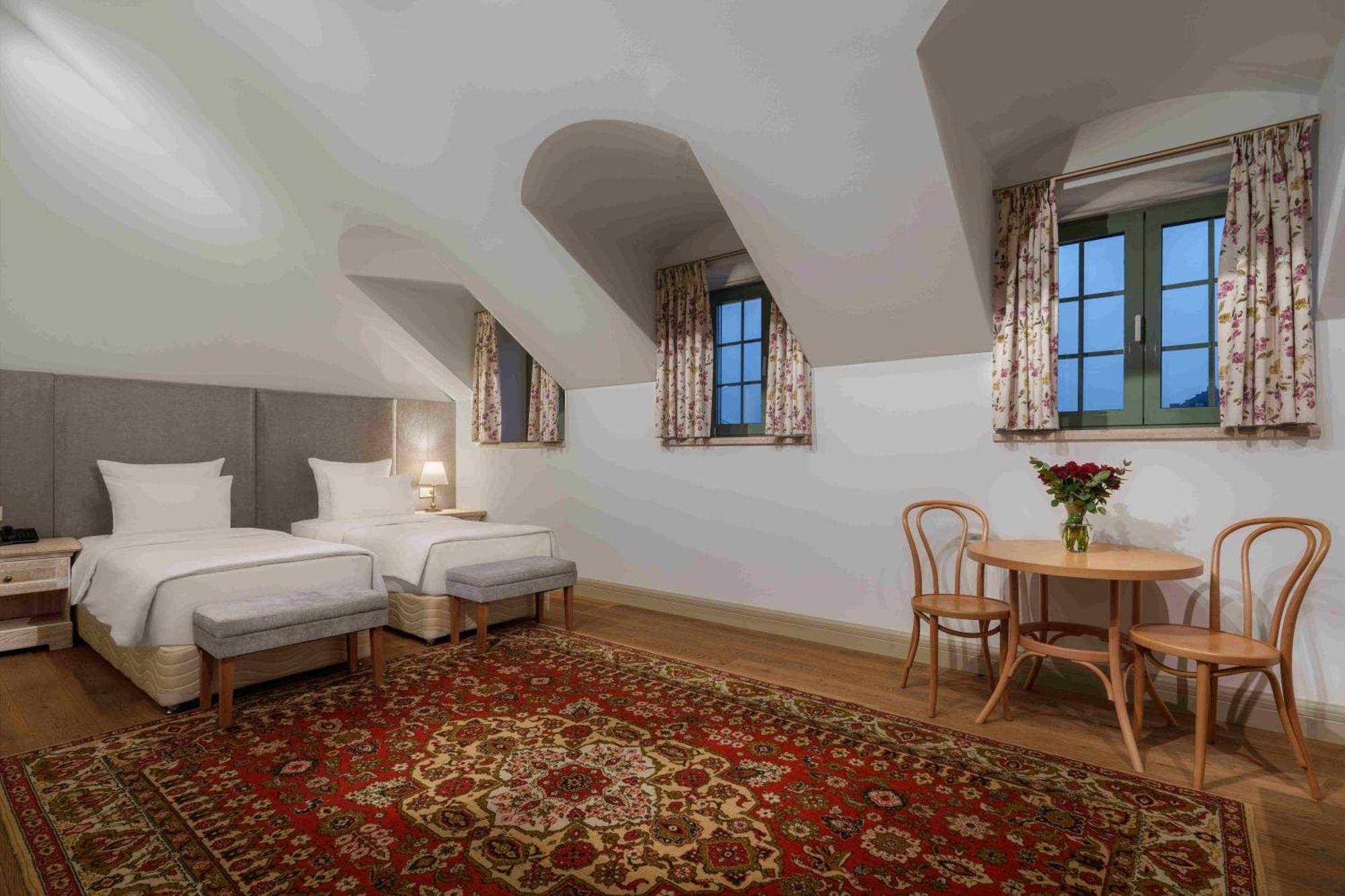 Grand Hotel Gyumri By Apricot Hotels Extérieur photo